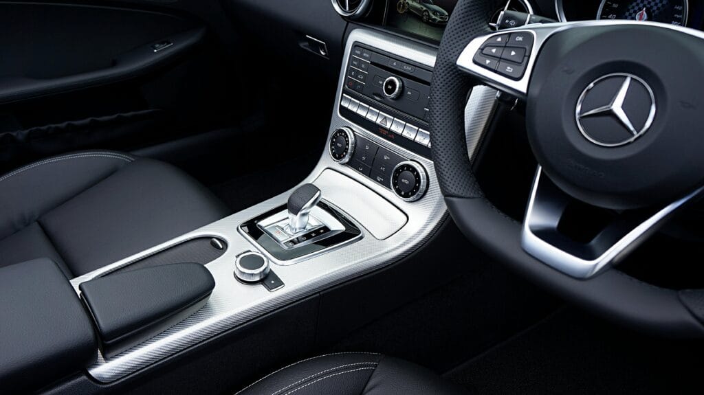 Expert-level mobile detailing, delivered to your door.